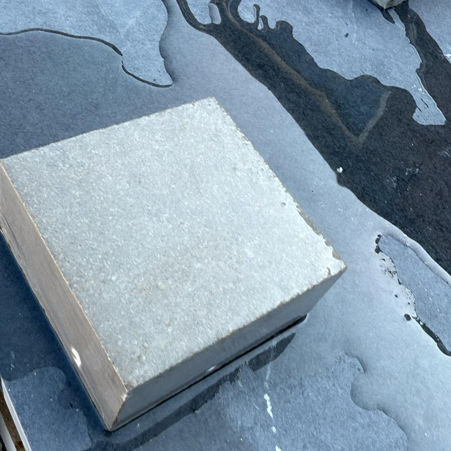 Grey Limestone Cobbles - 100x200 (40mm)
