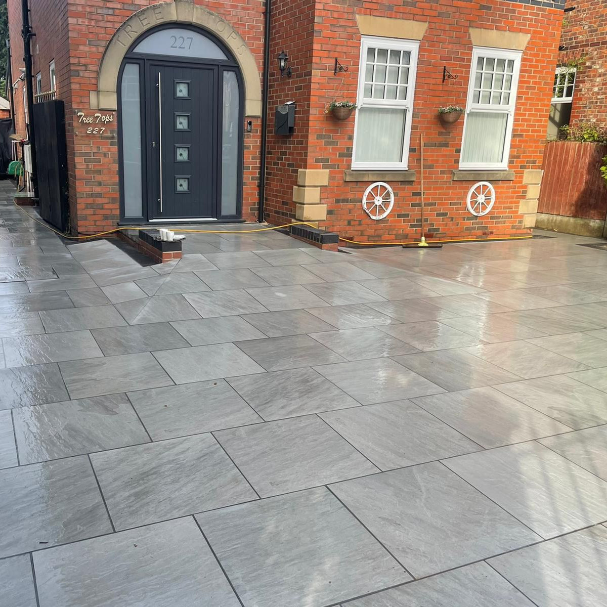 Kandla Grey Porcelain  900x295 mm (20mm)